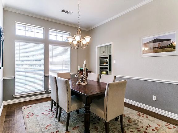 5th image of 601 Natchez Ct