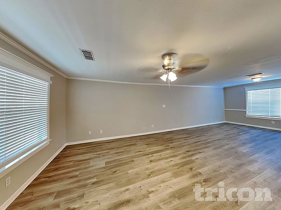 3rd image of 1575 Wildflower Dr