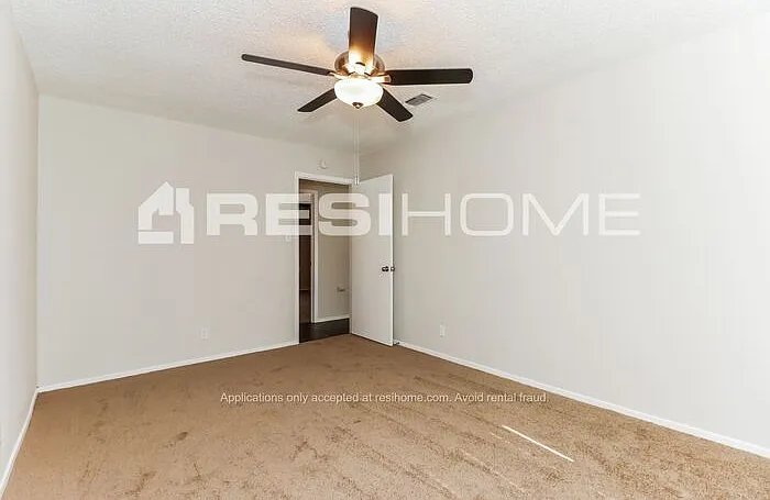 701 S Perkins St — Photo 13