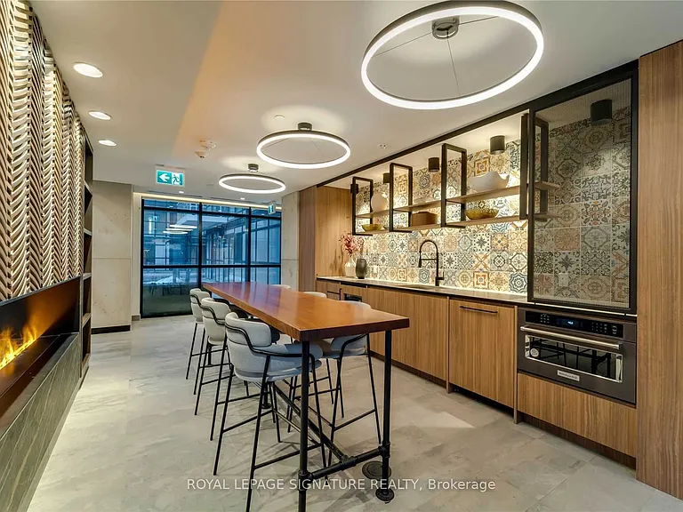 251 Manitoba St #2704 — Photo 32