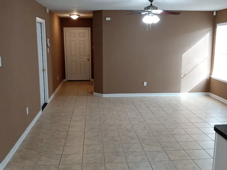 Sunrise Meadow Dr — Photo 2