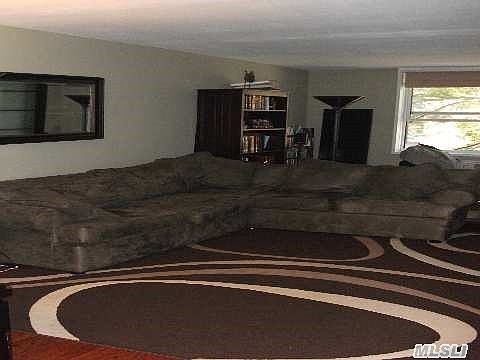 5th image of 5440 Little Neck Pkwy APT 2V