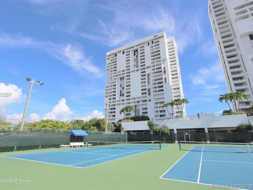 1st image of 20355 NE 34th Ct APT 1022