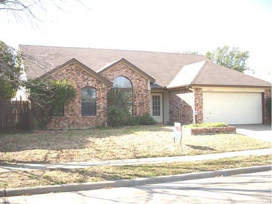 1st image of 2323 Weyborn Dr
