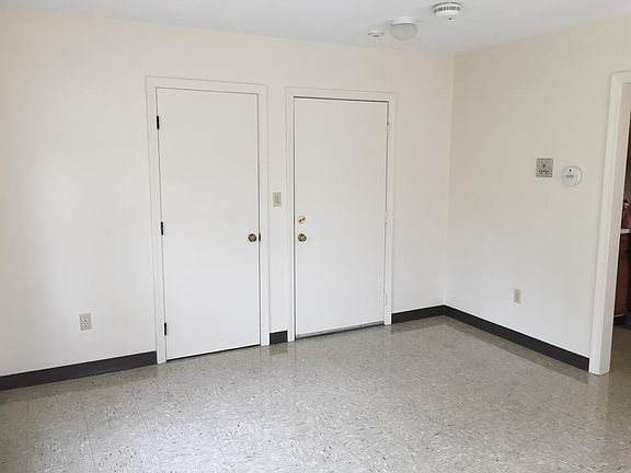 3rd image of 19 Main St APT 14