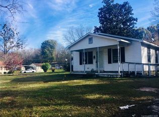 11 Pinckney St, York, SC 29745