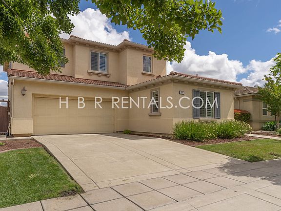 3rd image of 381 W Miramonte Dr