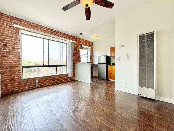 2nd image of 5427 Santa Monica Blvd #203