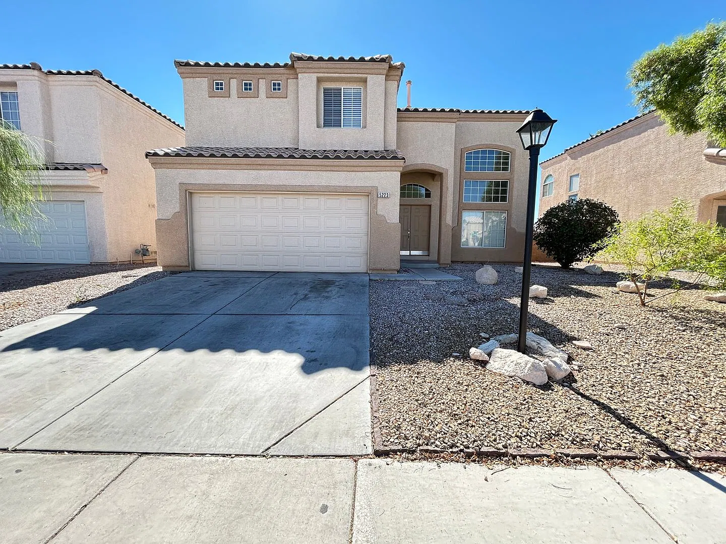 Cozy Home in Gated Community with 3-Bedrooms! — Photo 1