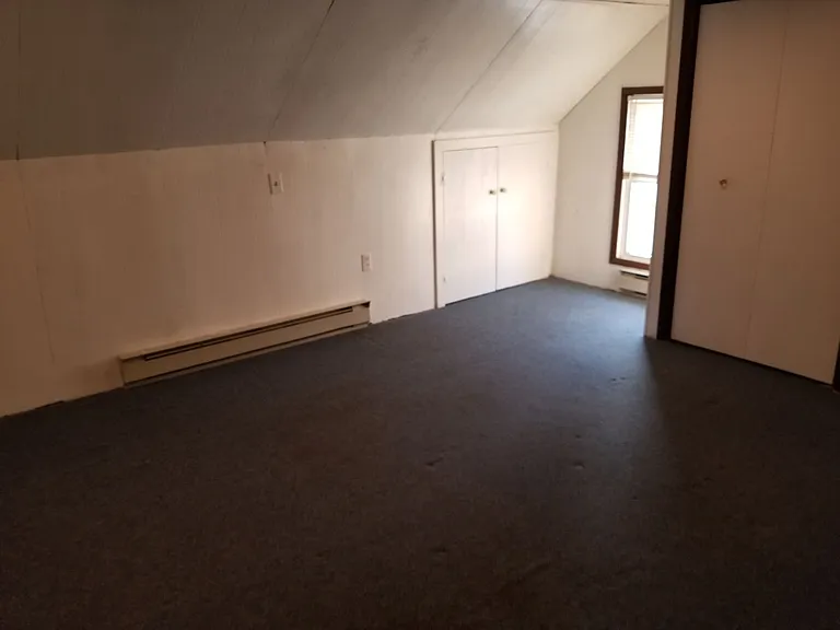 120 W 2nd St — Photo 10