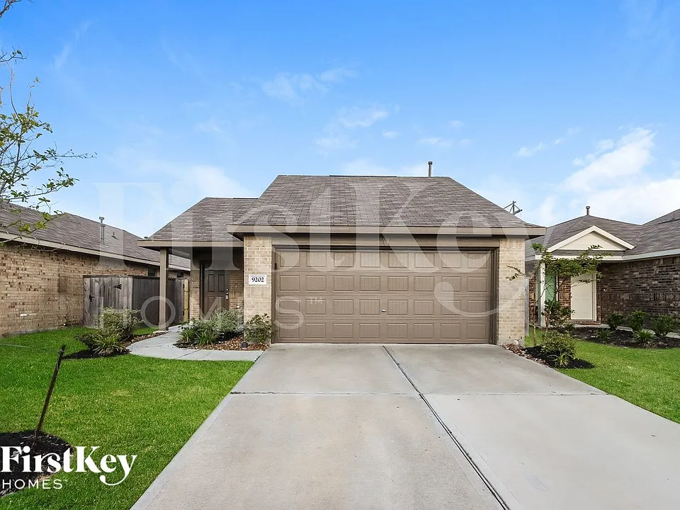 9202 Burnet Fields Dr