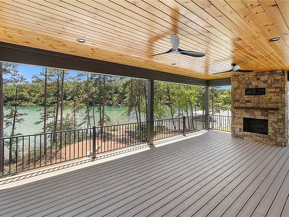 4th image of 713 Bay Harbor Ln