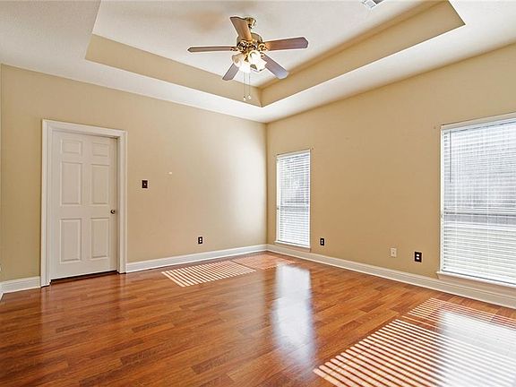 5th image of 2115 Aryn Ln