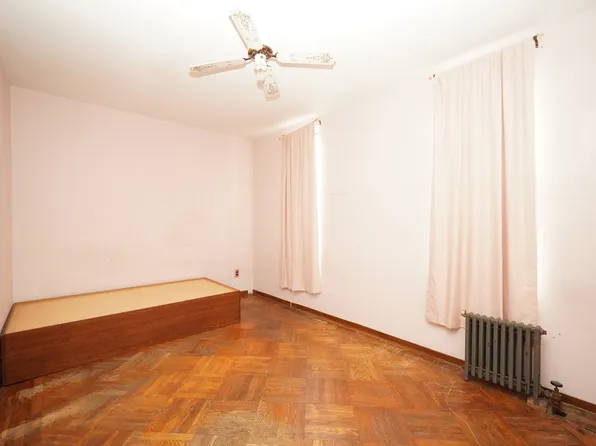 1636 Dahill Road image 7 of 19