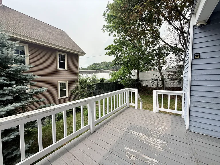 5 Stoneland Rd #1 — Photo 8