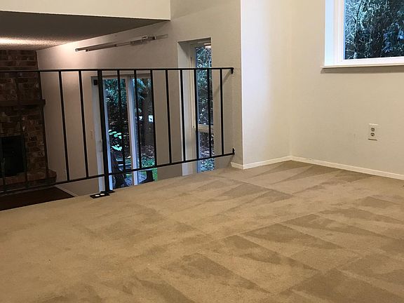 4th image of 4122 32nd Avenue Ct