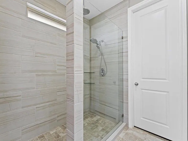 10811 Gates Randal Ct — Photo 9