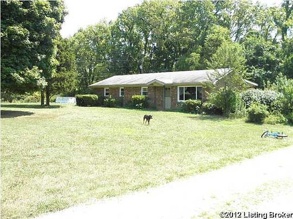 4th image of 214 E Victoria Dr