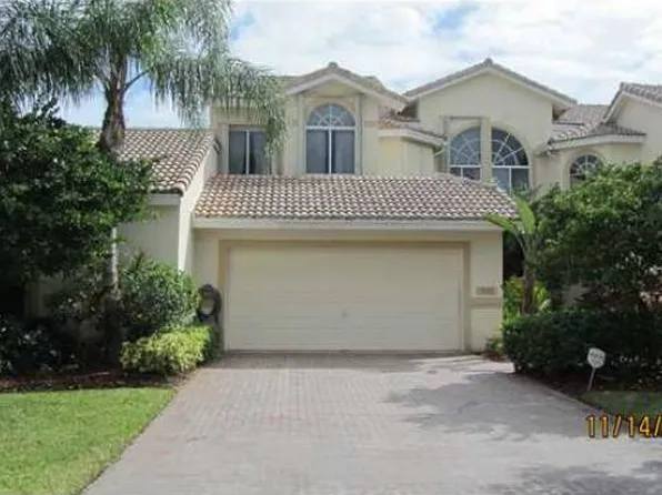 520 W Palm Aire Dr, Pompano Beach, FL 33069
