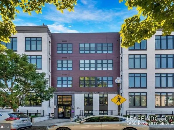 1345 K St SE Unit 107, Washington, DC 20003