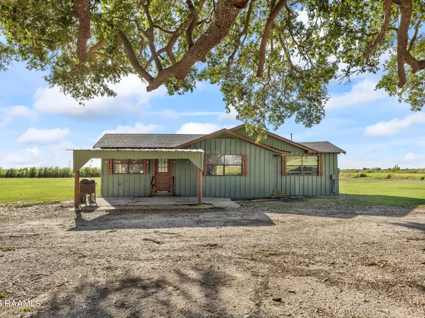 21025 W Liberty Farm Rd, Kaplan, LA 70548