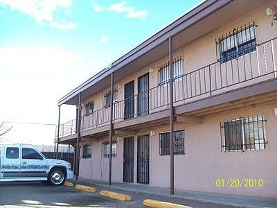 2nd image of 220 Charleston St NE APT 1