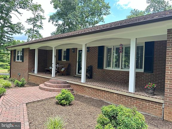 5th image of 579 Circle View Rd
