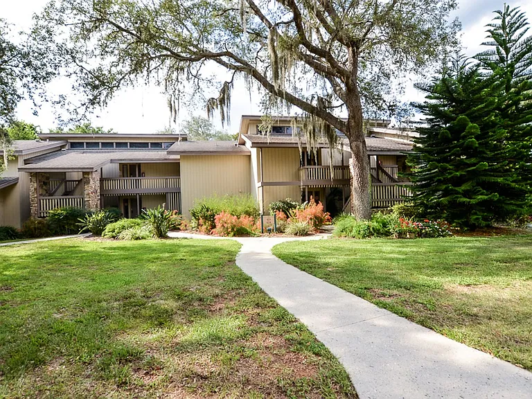 622 Olde Camelot Cir #3212 — Photo 17