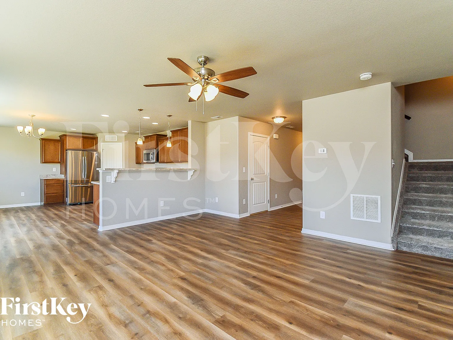 3 bed, 3.0 bath, 1918 sqft, $2,735 — Photo 3