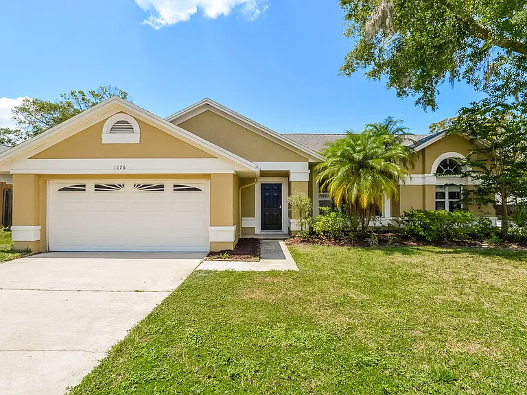 1176 Countrywind Dr — Photo 1