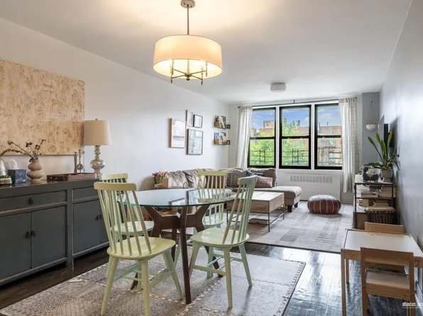 515 East Seventh Street image 1 of 16