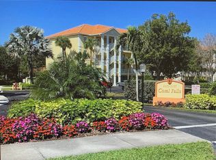 9185 Celeste Dr, Naples, FL 34113