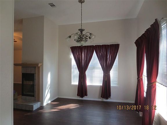 3rd image of 5909 Fox Dr