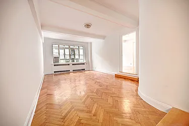 Rented by Urbane Brokerage