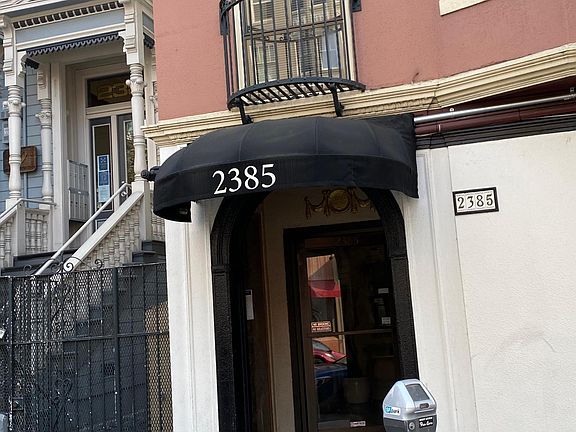 2nd image of 2385 California St #5