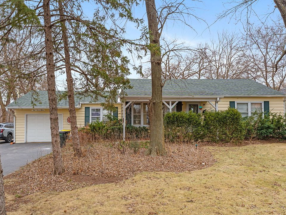 1st image of 4715 W Crystal Lake Rd