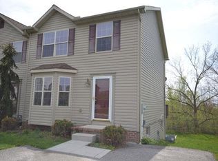 71 Hemlock Dr, Hanover, PA 17331