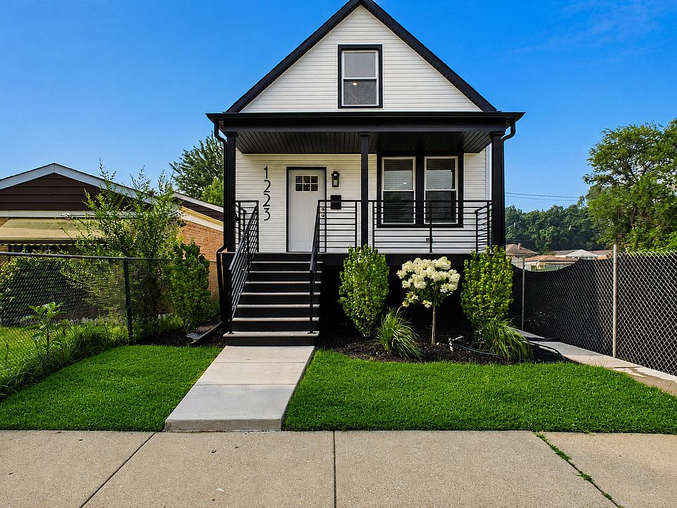 1st image of 1223 W 112th St