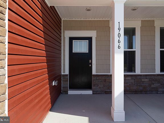 3rd image of 19066 Lilly Pond Cir