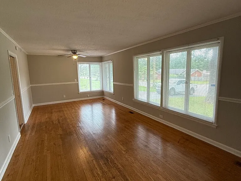 1514 White Blvd — Photo 3