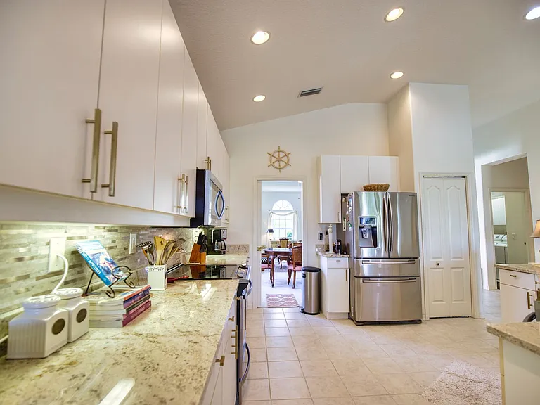 1520 San Ysidro Way — Photo 12