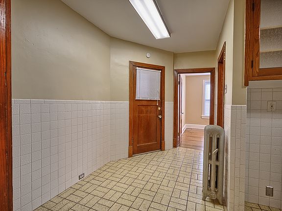 5th image of 4944 Mardel Ave APT 1W