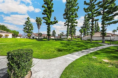 1444 Maxwell Ln Photo 1