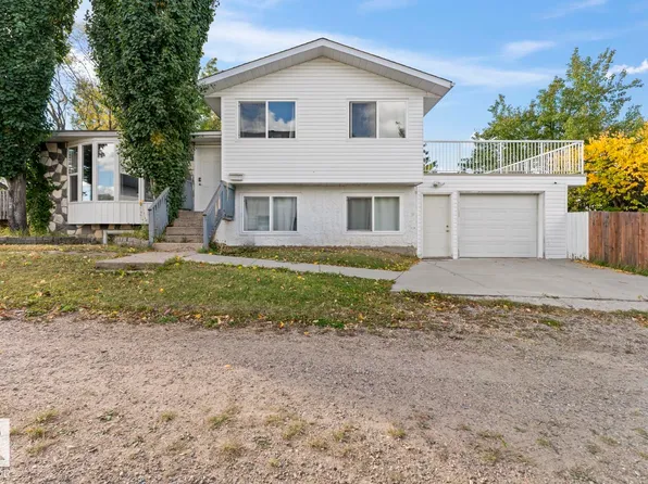 3920 52nd Ave, Cold Lake, AB T9M 2A7