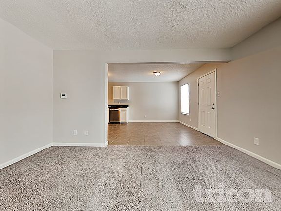 3rd image of 127 Snowflake Cir