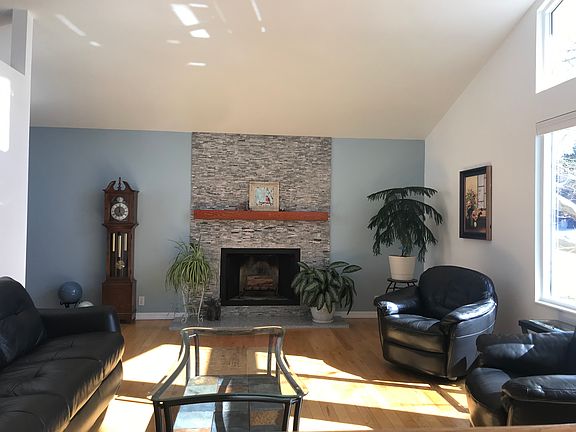 2nd image of 2157 E Candlewood Dr