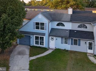 6 Pinehurst Ct, Lindenwold, NJ 08021