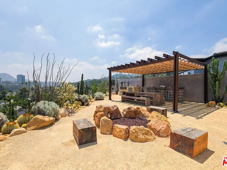 11001 Wrightwood Pl — Photo 38