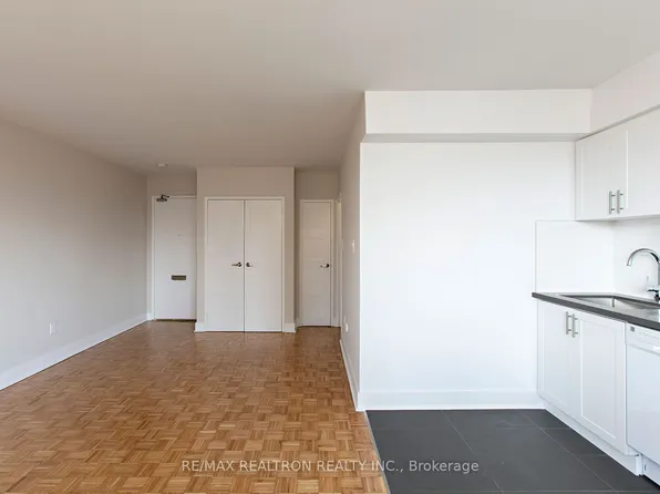 276 Saint George St, Toronto, ON