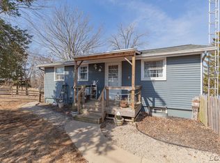 310 Sunset Dr, Hudson, MI 49247